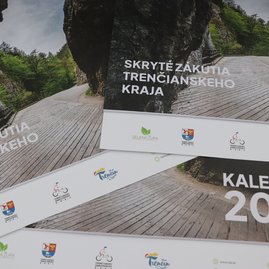 Zväčšiť fotografiu - Dvojnásobné striebro pre kalendáre župy - IMG_6617