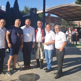 Zväčšiť fotografiu - Dychová hudba textilanka z trenčína oslávila pol storočie, ocenili aj zakladajúcich členov - IMG_20220724_172629