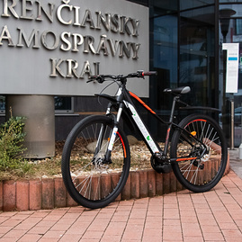 Zväčšiť fotografiu - Ekologické pracovné cesty na dvoch kolesách - TSK_elektrobicykel_mini (8 of 12)