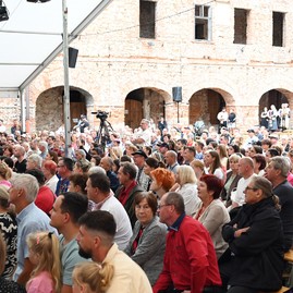 Zväčšiť fotografiu - Folklór, história a hasičstvo – záver leta v kraji plný výročí 