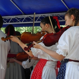 Folklór spojil krajanov prostredníctvom detských folklórnych súborov z hornej nitry a chorvátska - 36