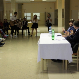 Francúzsky veľvyslanec pochválil kvalitu bilingválneho gymnázia v myjave - IMG_5975