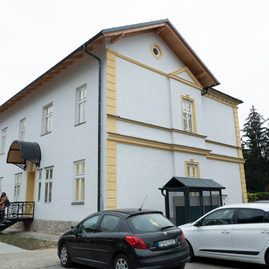 Zväčšiť fotografiu - Gratulujeme, žijete na výbornom mieste! - 20201130_PB_kniznica_002