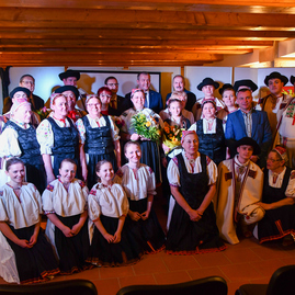 Zväčšiť fotografiu - Hľadáme ďalších laureátov najvyššieho ocenenia trenčianskeho kraja! - vsetci laureati 2019