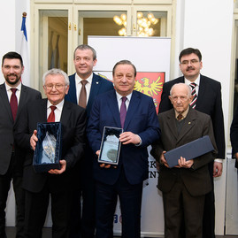 Zväčšiť fotografiu - Hľadanie výnimočných osobností trenčianskeho kraja pokračuje! - vyzva 2020