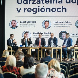 Zväčšiť fotografiu - Inovácie v regiónoch predmetom ďalšej konferencie sk8 - DSC00606
