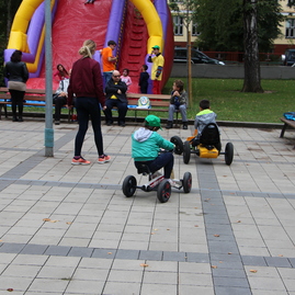 Klienti zariadení sociálnych služieb roztancovali spoločenský dom v novom meste nad váhom - IMG_1823