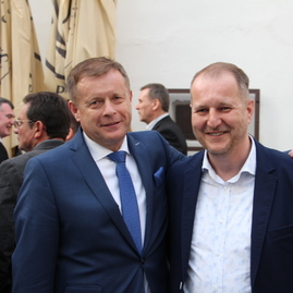Kniha o dobrovoľných hasičoch v trenčianskom kraji je pokrstená. jej krstným otcom sa stal generálny sekretár dpo vendelín horváth. - IMG_0013