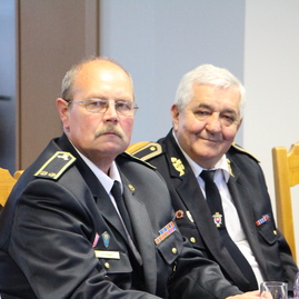 Kniha o dobrovoľných hasičoch v trenčianskom kraji je pokrstená. jej krstným otcom sa stal generálny sekretár dpo vendelín horváth. - IMG_9884