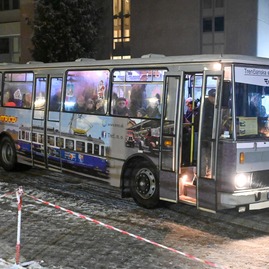 Zväčšiť fotografiu - Koniec minuloročnej sezóny trez bol pekelný, no s dobrým koncom - Mikulášska električka 2023 (15)