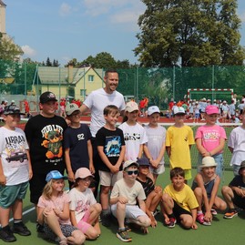 Zväčšiť fotografiu - Košeca slávnostne otvorila nový športový areál pri základnej škole