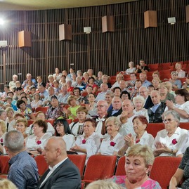 Zväčšiť fotografiu - Krajská prehliadka speváckych súborov seniorov jds i tento rok mnohým spríjemnila jeseň života - 20230906_101925
