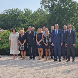 Zväčšiť fotografiu - Krajské oslavy 79.výročia snp na jankovom vŕšku nám pripomenuli dôležitosť slobody - 20230826_160334
