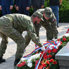Zväčšiť fotografiu - Krajské oslavy výročia snp nám opäť pripomenuli dôležitosť slobody - DSC_4111