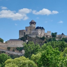 Zväčšiť fotografiu - Krajskú dominantu za prvý polrok navštívilo 74 tisíc ľudí - trenciansky-hrad3