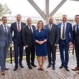 Zväčšiť fotografiu - Kúpeľné mesto hostilo stretnutie županov a hejtmanov - DSC07005