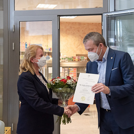 Zväčšiť fotografiu - Láska a pomoc druhým rozžiarili župný vianočný stromček - TSK_vianočný stromček 2021_mini (56 of 84)