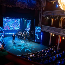 Zväčšiť fotografiu - Laureátom ceny regiónov je aj trenčiansky urológ