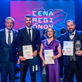 Zväčšiť fotografiu - Laureátom ceny regiónov je aj trenčiansky urológ