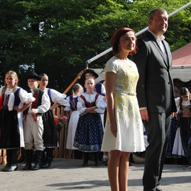 Lesopark v prievidzi  ožil  30.ročníkom hornonitrianskych folklórnych slávností - 02
