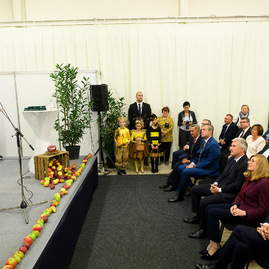 Malý formát vlády sr po prvýkrát zasadol v trenčianskom kraji, slávnostne poklepaný bol aj základný kameň hokejovej akadémie - 20191011_TSK_Pellegrini_010w