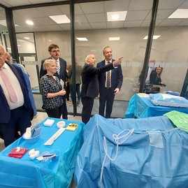 Zväčšiť fotografiu - Medline otvoril v partizánskom nový závod - 20220524_111527