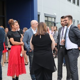 Zväčšiť fotografiu - Medline otvoril v partizánskom nový závod - IMG_8648