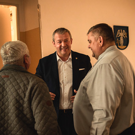 Zväčšiť fotografiu - Mesiac úcty k starším pokračuje ďalšími milými stretnutiami - TSK_seniori_mini-3