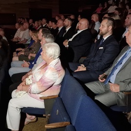 Zväčšiť fotografiu - Mesto považská bystrica ocenilo župnú školu! - 20230616_153807