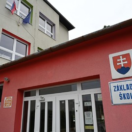 Zväčšiť fotografiu - Modernizácia základnej školy v klátovej novej vsi prinesie kvalitnejšie a inkluzívnejšie vzdelávanie