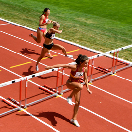 Zväčšiť fotografiu - Modernú atletickú dráhu otestovali aj hviezdni športovci - Foto-2630