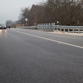Zväčšiť fotografiu - Motoristi môžu využívať novú cestu spájajúcu miestnu časť považskej bystrice s púchovom - IMG_4639