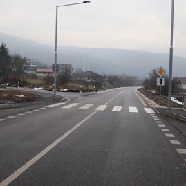 Zväčšiť fotografiu - Motoristi môžu využívať novú cestu spájajúcu miestnu časť považskej bystrice s púchovom - IMG_4642