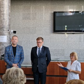 Zväčšiť fotografiu - Na 160. výročí matice slovenskej ocenili 23 krajských matičiarov - 20231003_150928