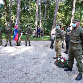 Zväčšiť fotografiu - Na brezine sa opäť spomínalo na hrdinov slovenského národného povstania - 20210903_095959
