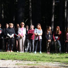 Zväčšiť fotografiu - Na brezine sa opäť spomínalo na hrdinov slovenského národného povstania - IMG_1108
