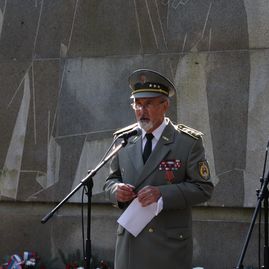 Zväčšiť fotografiu - Na brezine sa opäť spomínalo na hrdinov slovenského národného povstania - IMG_1119
