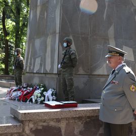 Zväčšiť fotografiu - Na brezine sa opäť spomínalo na hrdinov slovenského národného povstania - IMG_1121