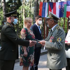 Zväčšiť fotografiu - Na brezine sa opäť spomínalo na hrdinov slovenského národného povstania - IMG_1134