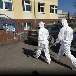 Zväčšiť fotografiu - Na hornej nitre už funguje mobilný odber vzoriek - 2