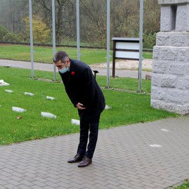Zväčšiť fotografiu - Na hrdinov 1. svetovej vojny sa nezabúda ani počas koronakrízy - IMG_9515