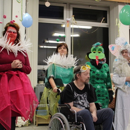 Zväčšiť fotografiu - Na karnevale v css jesienka sa zabávali pestrofarebné masky - Karneval 2019_CSS Jesienka Myjava (11)