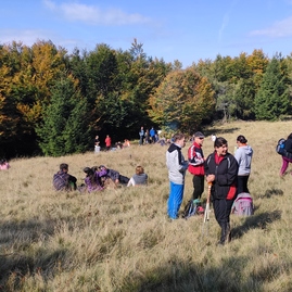 Zväčšiť fotografiu - Na magure sa opäť stretli obyvatelia obcí z hornej nitry - IMG_20211002_113510