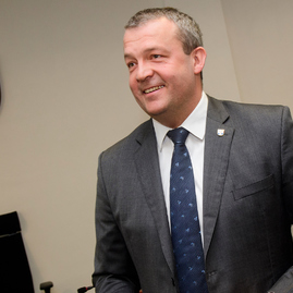 Na úrade tsk rozkvitli na počesť žien červené ruže - 20180305_TSK_MDZ_002