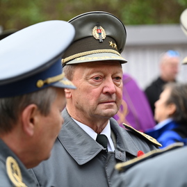 Zväčšiť fotografiu - Na vojenskom cintoríne si pripomenuli koniec veľkej vojny