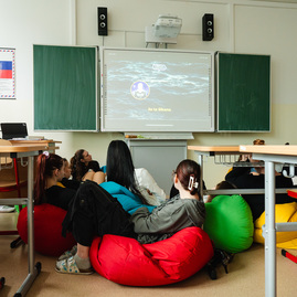Zväčšiť fotografiu - Na základe negatívneho zážitku vytvoril projekt, ktorý pomáha druhým - TSK_SZŠ PD_spirit week (33 of 40)