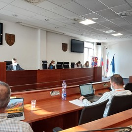 Zväčšiť fotografiu - Na župe prebrali priority okresov do budúcoročného rozpočtu - 20211014_104114