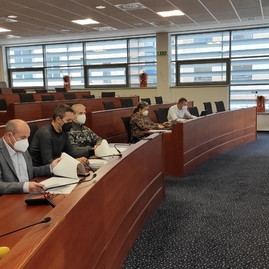 Zväčšiť fotografiu - Na župe rozobrali priority okresov do budúcoročného rozpočtu - 1634562865412