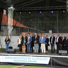 Zväčšiť fotografiu - Na župný úrad prišli dve stovky žiadostí o dotáciu - IMG_0354