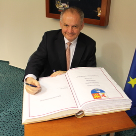 Na župný úrad v trenčíne zavítala prezidentská návšteva - IMG_0063